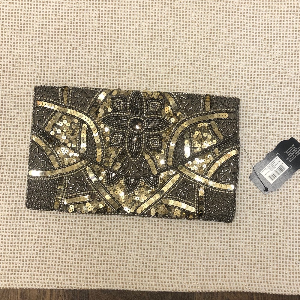 Handmade sequin Clutch - Picture 3 of 7